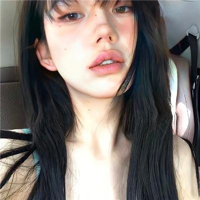 公园里的女孩